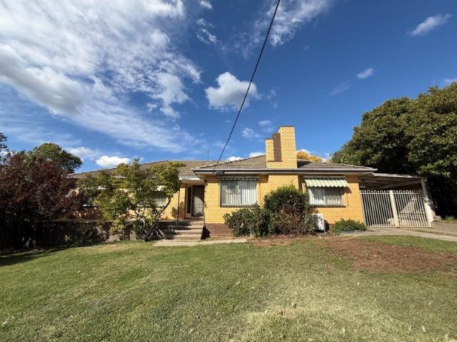 House for rent in Castlemaine, Victoria