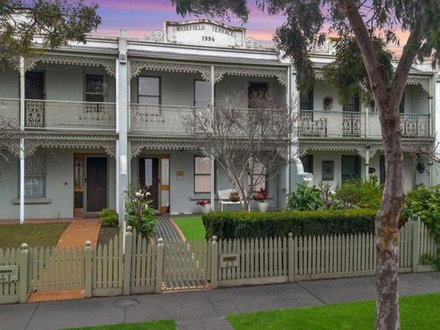 Townhouse for sale in Camerons Creek, Victoria