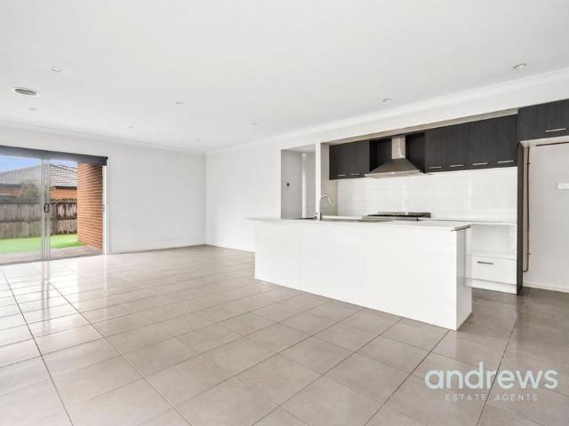House for rent in Warralily Central, Geelong