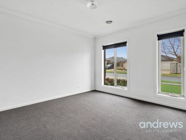 House for rent in Warralily Central, Geelong
