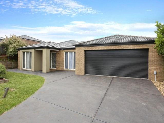 House for sale in Drouin