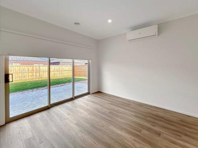 House for rent in Armstrong Creek, Geelong