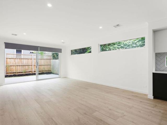 Townhouse for rent in Camerons Creek, Victoria