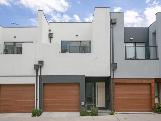 Townhouse for rent in Camerons Creek, Victoria