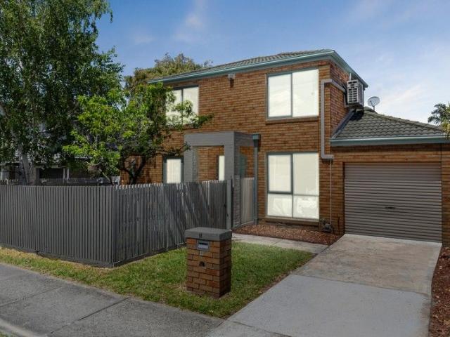 Townhouse for sale in Clayton, Victoria