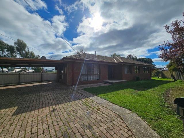House for rent in West Wodonga, Victoria