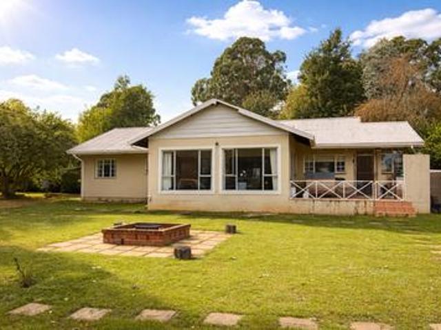 House for sale in Himeville, Kwazulu-natal