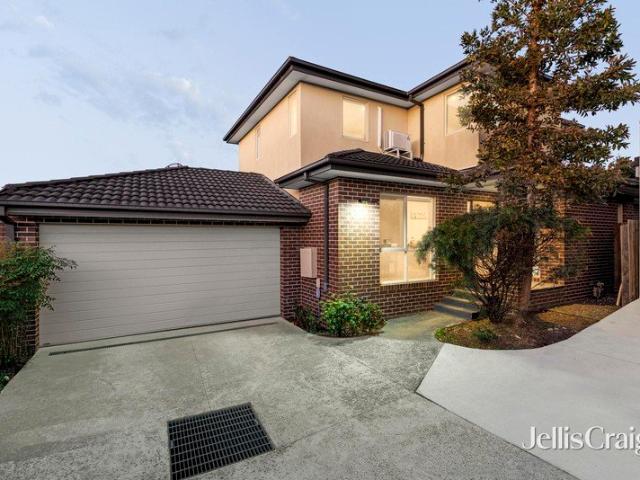 Townhouse for sale in Mount Waverley, Melbourne