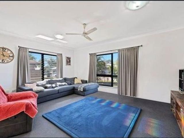 House for rent in Bushland Beach, Townsville City