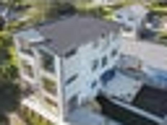 Townhouse for sale in Point England, Oroua County