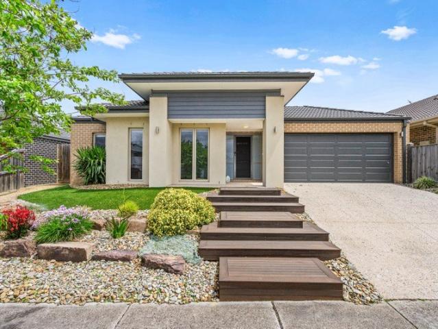 House for rent in Hawkstowe Estate, Melbourne