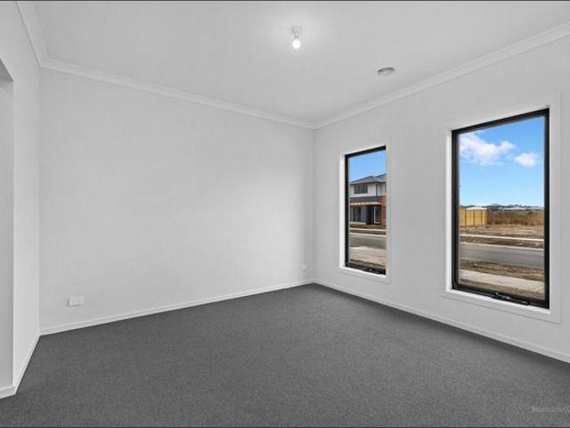 House for rent in Junction Village, Melbourne