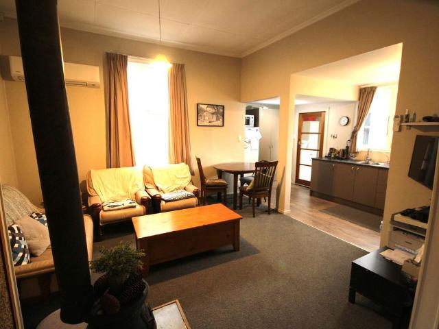 House for rent in Otakou