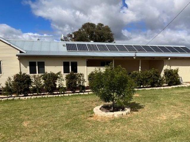 House for sale in Wandering, Shire Of Wandering