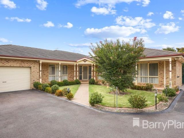 Townhouse for rent in Camerons Creek, Victoria