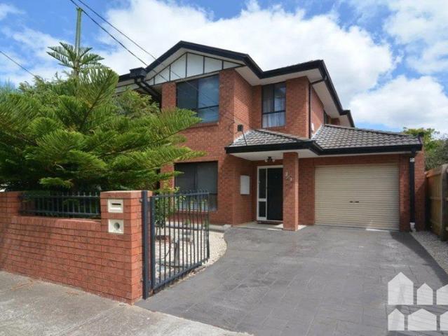 Townhouse for rent in Camerons Creek, Victoria