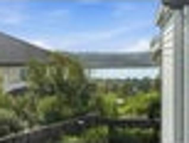 House for sale in Paremoremo