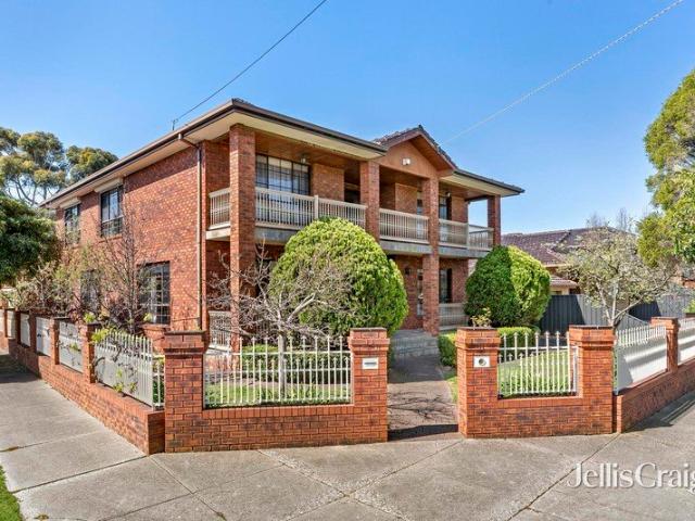 House for sale in Avondale Heights, Melbourne