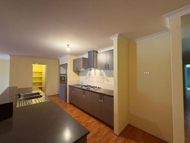 House for rent in Canning Vale, Western Australia