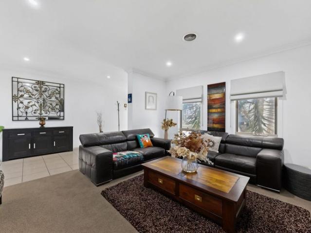 Townhouse for rent in Camerons Creek, Victoria