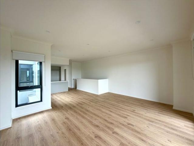 House for rent in Botanical, Melbourne
