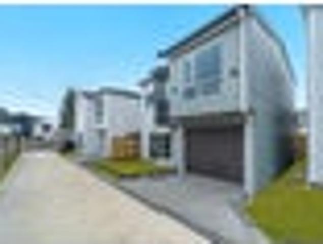 Townhouse for sale in East Tamaki