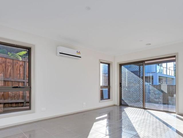 House for rent in The Range Croydon, Melbourne