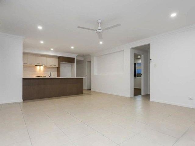 House for rent in Spring Mountain, Greater Brisbane