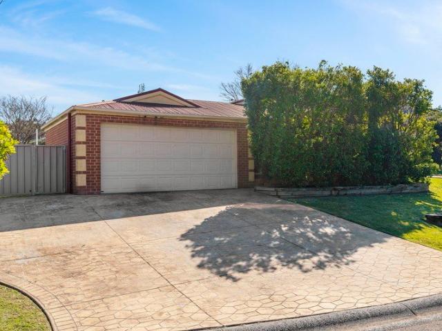 House for sale in Lake Munmorah, New South Wales