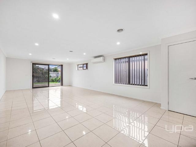 House for rent in Forsyth Park, Melbourne