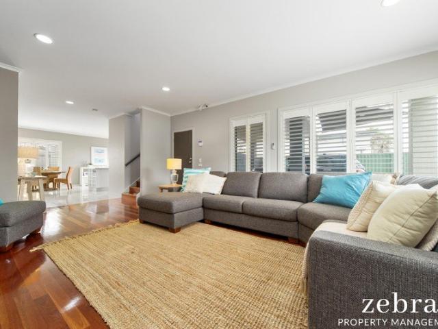 House for rent in Safety Beach, Melbourne