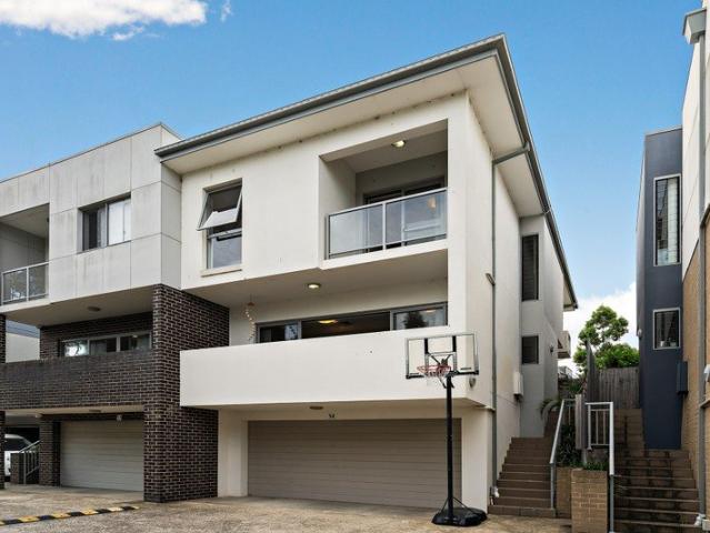 Townhouse for sale in Sydney, New South Wales