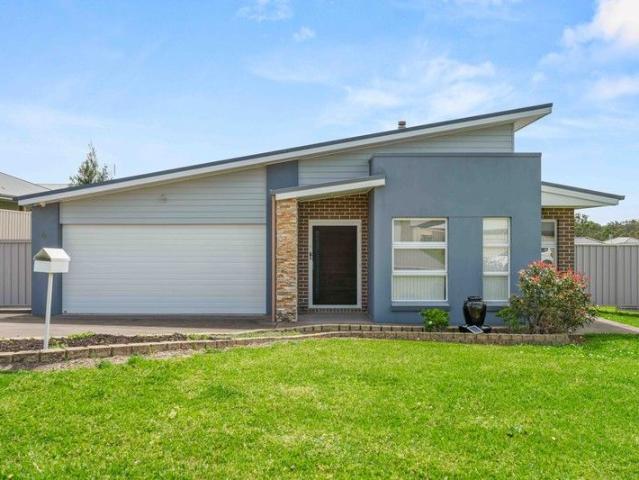 House for sale in South Nowra, New South Wales