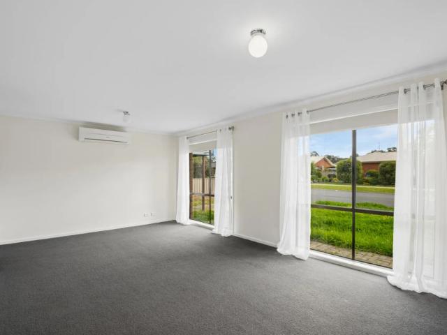 House for rent in Kangaroo Flat, Bendigo