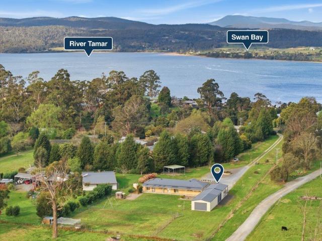 House for sale in Gravelly Beach, Tasmania