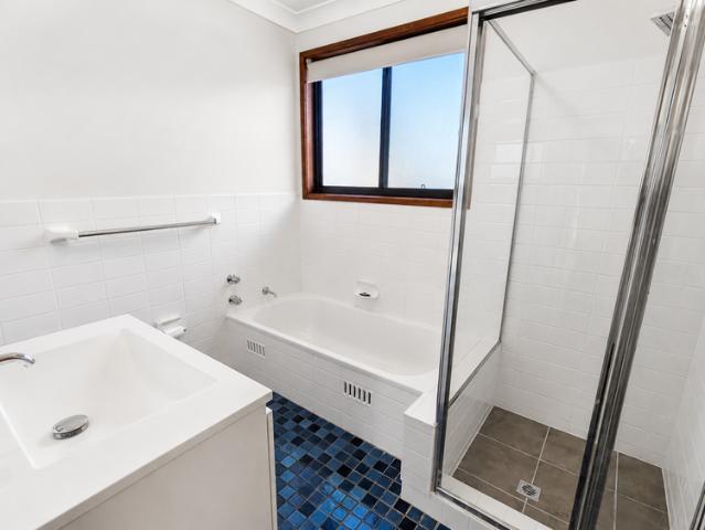 House for rent in Mannering Park, New South Wales