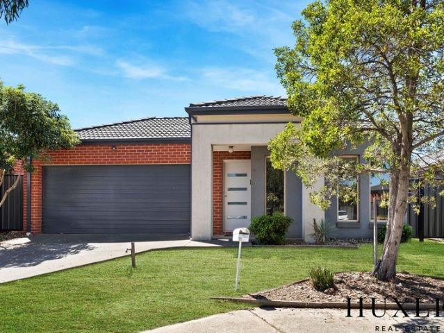 House for sale in Brimbank Gardens, Melbourne