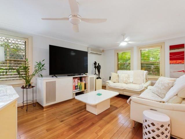Townhouse for sale in Sydney, New South Wales