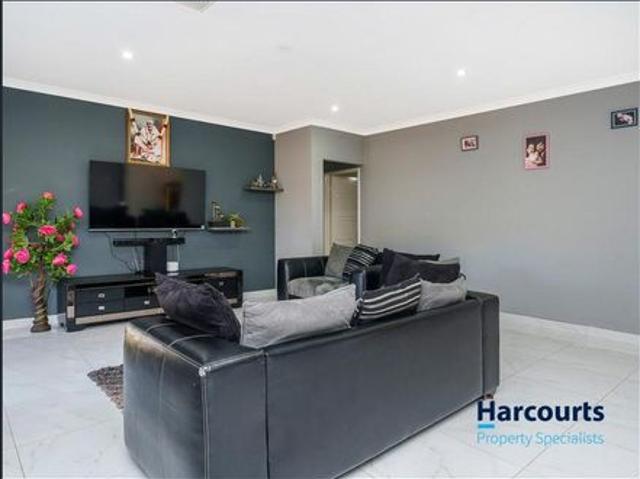 House for rent in Wattle Grove, Western Australia
