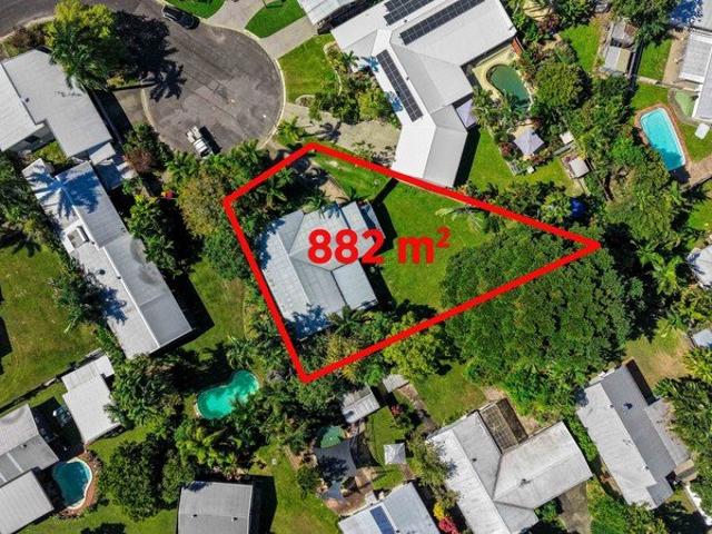 House for sale in Kewarra Beach, Queensland