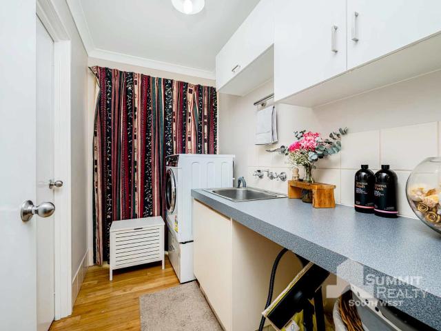 House for sale in Dalyellup, Western Australia