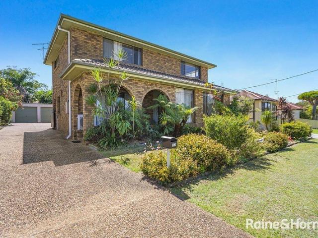 House for sale in Belmont North, Newcastle-Maitland