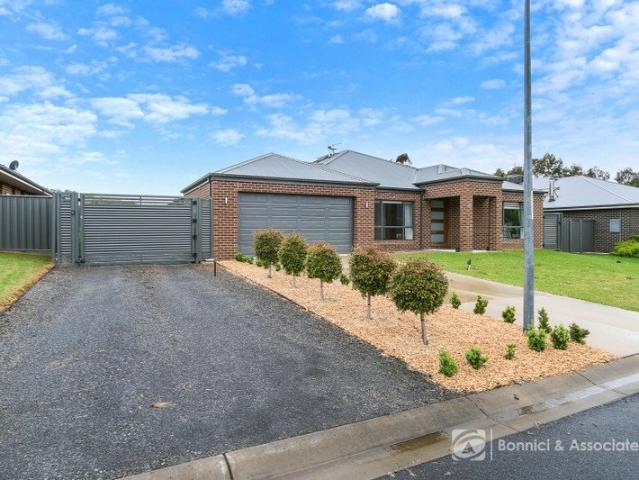 House for sale in Tangambalanga