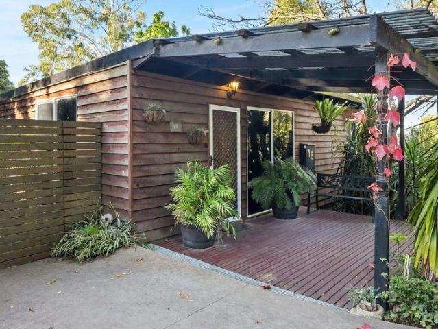 House for sale in Cockatoo, Melbourne