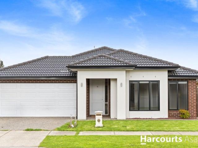 House for sale in Officer, Victoria