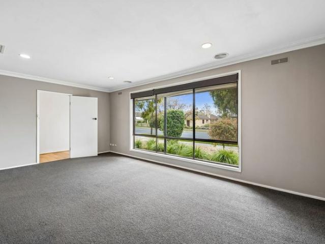 House for rent in Long Gully, Bendigo