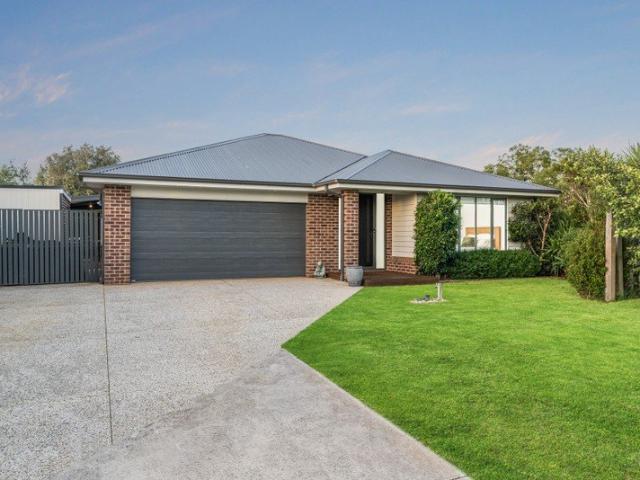 House for sale in Leopold, Victoria