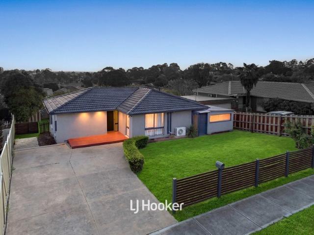 House for sale in Endeavour Hills, Melbourne