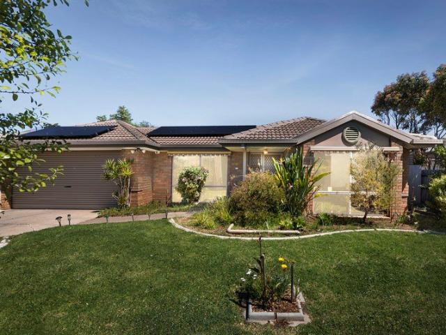 House for sale in Brookfield, Melbourne