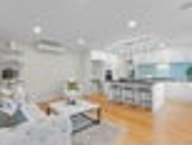 House for sale in Paremoremo, Oroua County